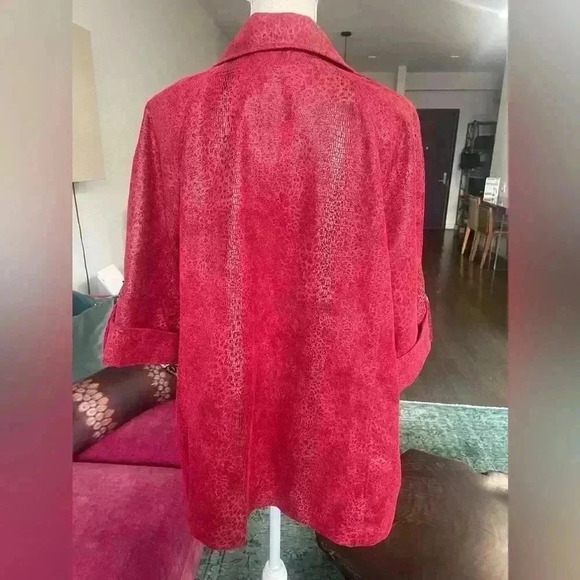 Linear Red Shiny Jacket - Picture 6 of 11